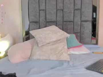 Missmiaa_  live sex cam