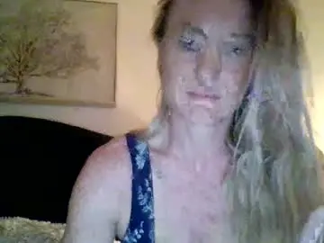 Mockingbirds91  live sex cam
