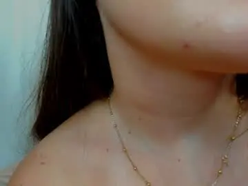 Ronnie__g  live sex cam