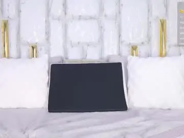 Rosse_lennon  live sex cam