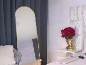 Rosse_lennon  live sex cam