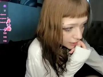 Urmelodyy  live sex cam
