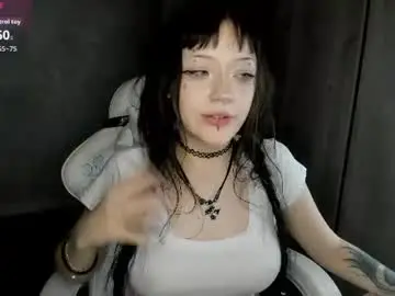 Urmelodyy  live sex cam