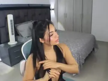 Yikaalves  live sex cam