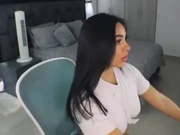 Yikaalves  live sex cam