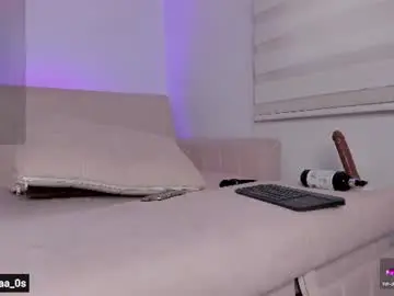 Arianna_0  live sex cam