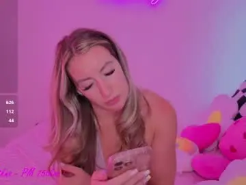 Daisydeliciousxx  live sex cam