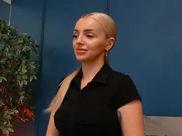 Deeavip  live sex cam