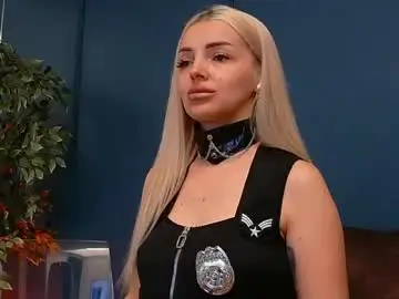 Deeavip  live sex cam