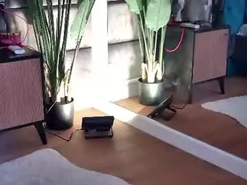 Elefteriabliss  live sex cam