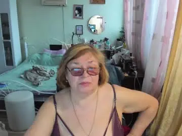 Flowerlover8  live sex cam