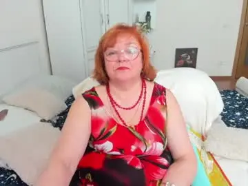 Flowerlover8  live sex cam