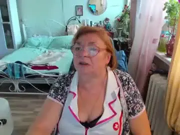 Flowerlover8  live sex cam