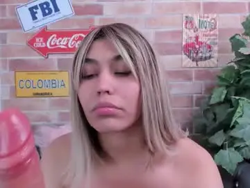 Foxy_teffi  live sex cam