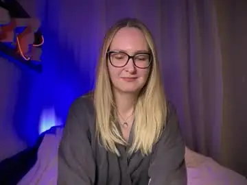 Kira_dea_  live sex cam