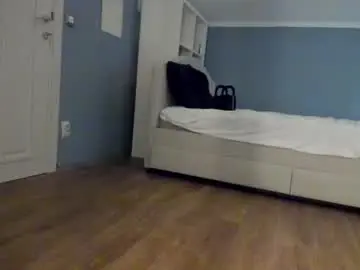 Lustfulcurvylady  live sex cam