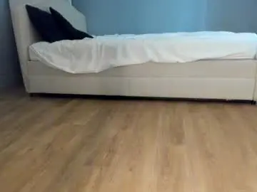Lustfulcurvylady  live sex cam