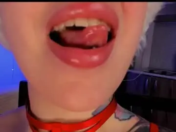 Magic_alie  live sex cam