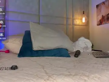 Milyy_vermont  live sex cam