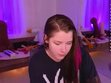 Mirafalls  live sex cam