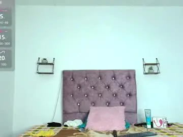 Rousemilf4u  live sex cam