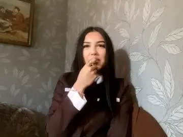 Sandichoinski  live sex cam