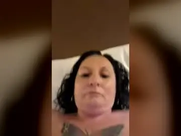Sexy4877  live sex cam