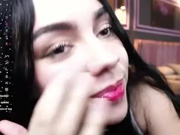 Sienalux  live sex cam