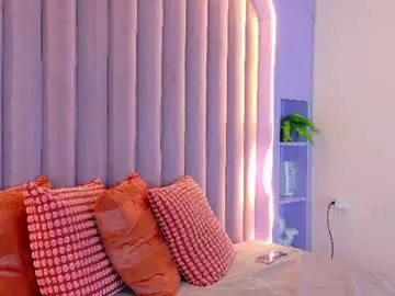Ahslyevans__  live sex cam