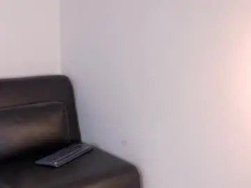 Ahslyevans__  live sex cam