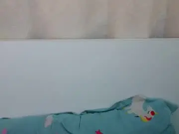 Bellacrystall  live sex cam