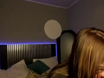 Emily_beltonn  live sex cam