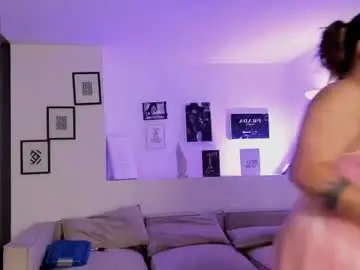 Laureen_se  live sex cam