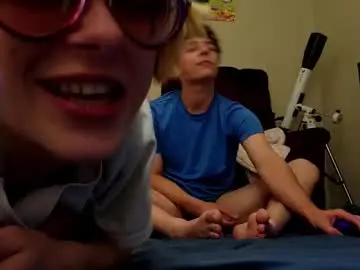 Milkandhoneycams  live sex cam