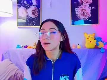 Mycutiebabe  live sex cam