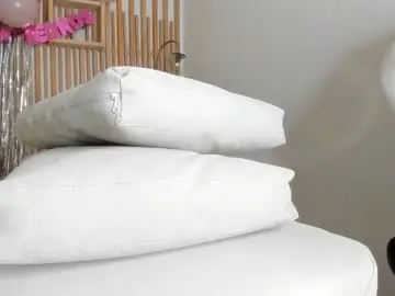 Serena_fox  live sex cam