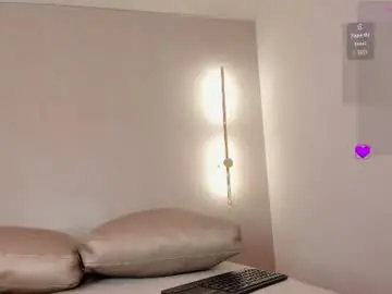 Serena_fox  live sex cam