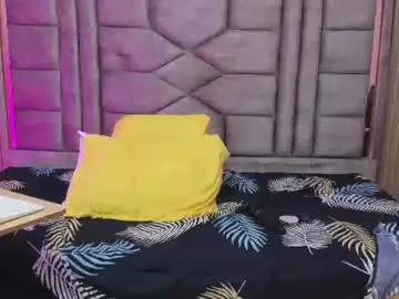 Skinny_sarayx  live sex cam