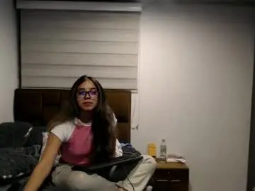 Sophie_fox2  live sex cam