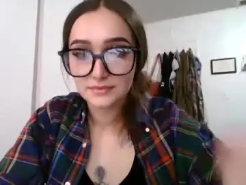 Thickyvicky2223  live sex cam