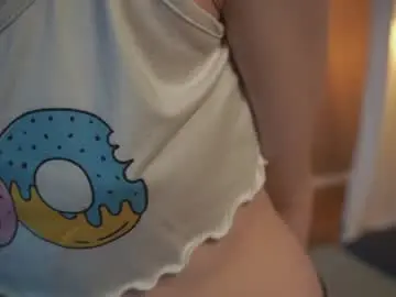 This_is_lilly  live sex cam