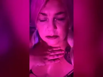 Bbwblonde86  live sex cam