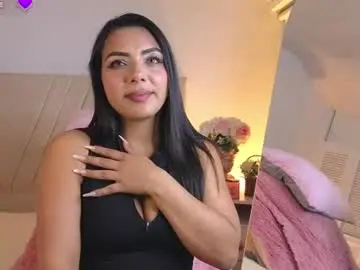 Cinthia_cf  live sex cam