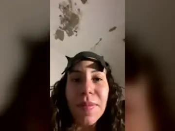 Delicia692  live sex cam