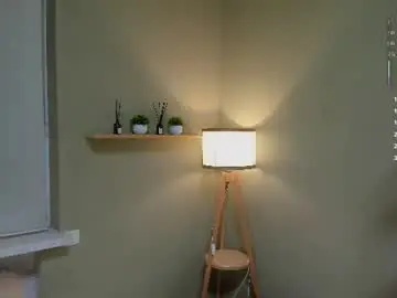 Goldenbambi  live sex cam