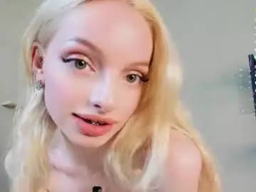 Goldenbambi  live sex cam