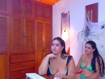 Katanddakota  live sex cam