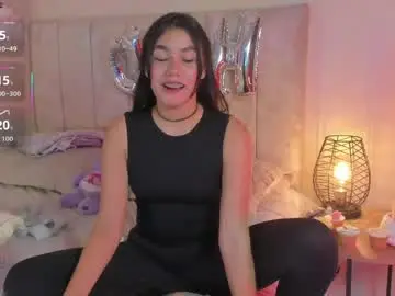 Kiara_violet_  live sex cam