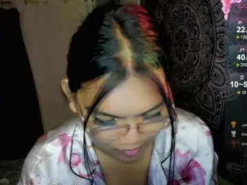 Louheart  live sex cam
