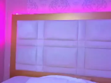 Luna_hot_ass  live sex cam